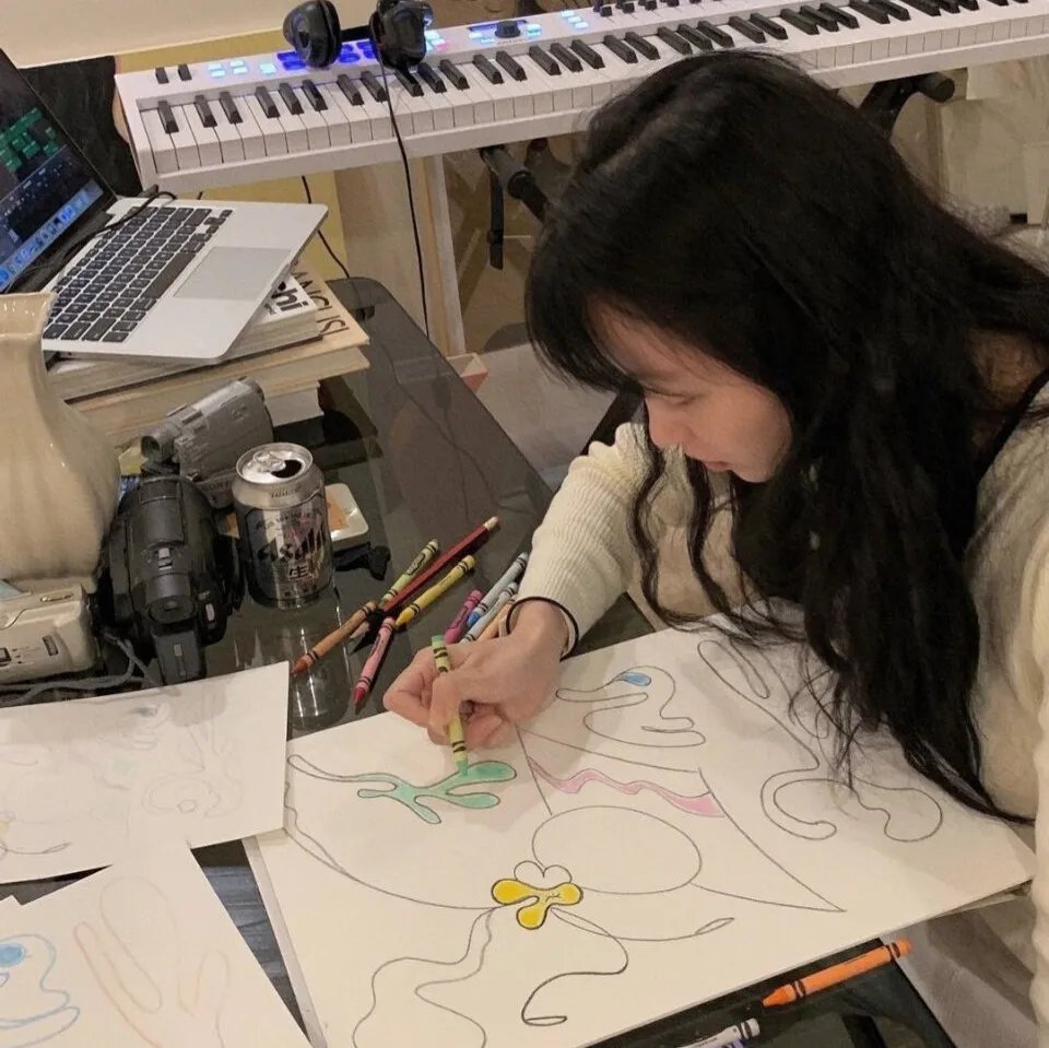 我帮女帝震后宫